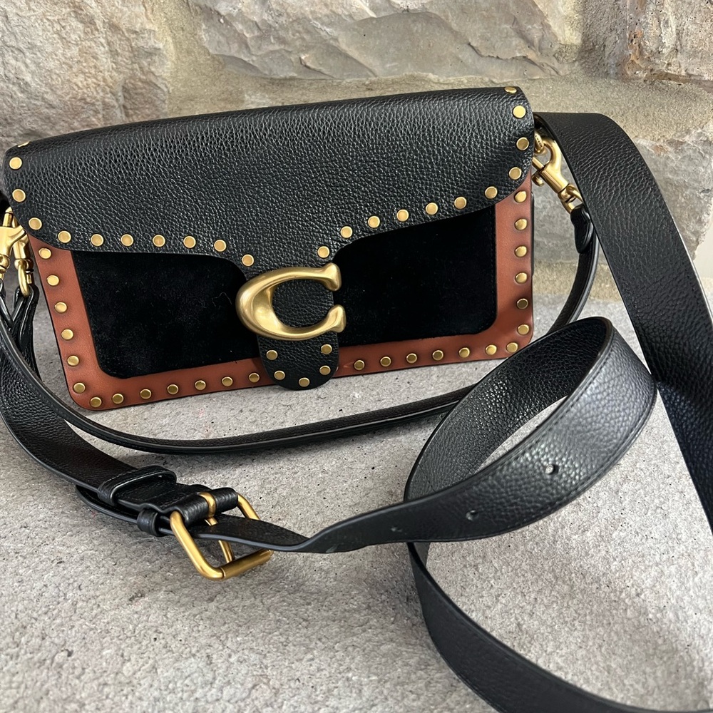 Coach leather tabby 26